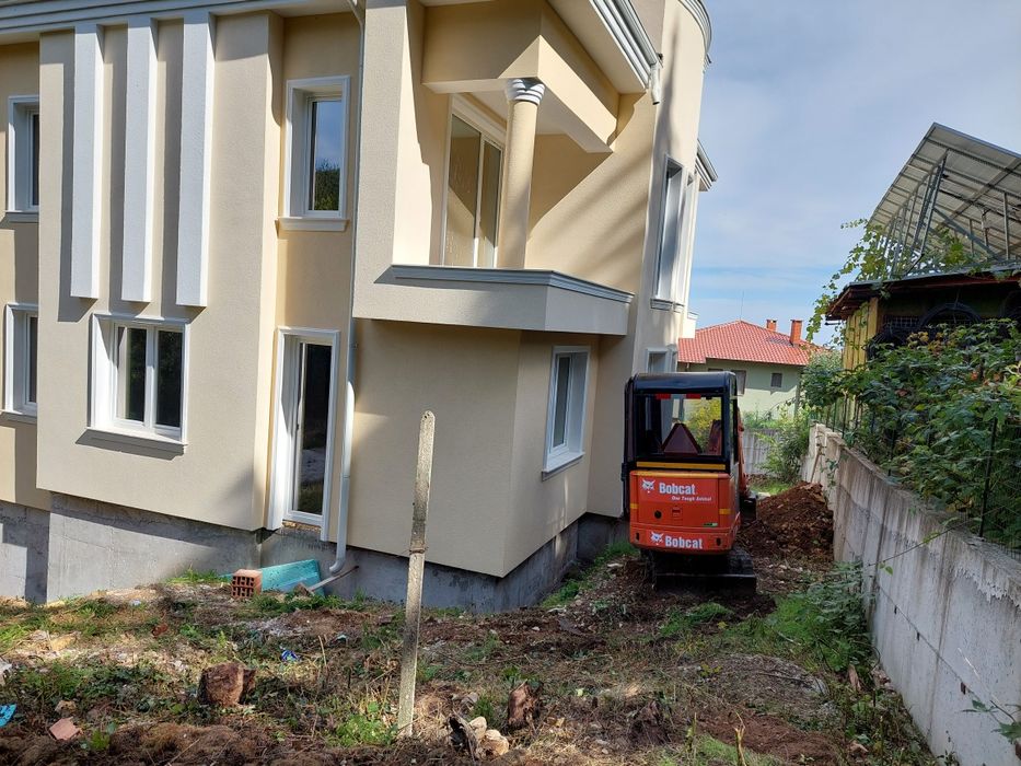 Услуги с багер и самосвал и септични ями Стара Загора