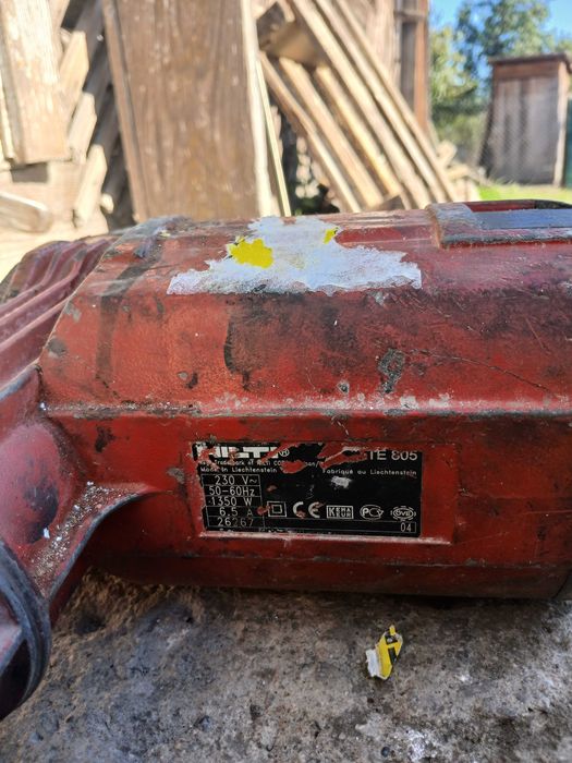 Ciocan demolator Hilti