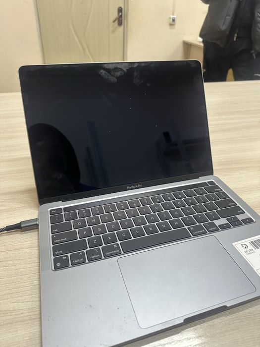 На запчасти  Macbook Pro