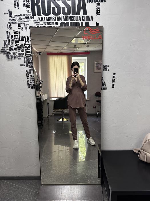 Зеркало в салон красоты либо бутик