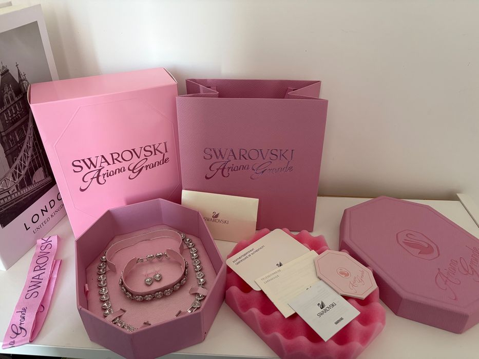 Set Swarovski x Ariana Grande