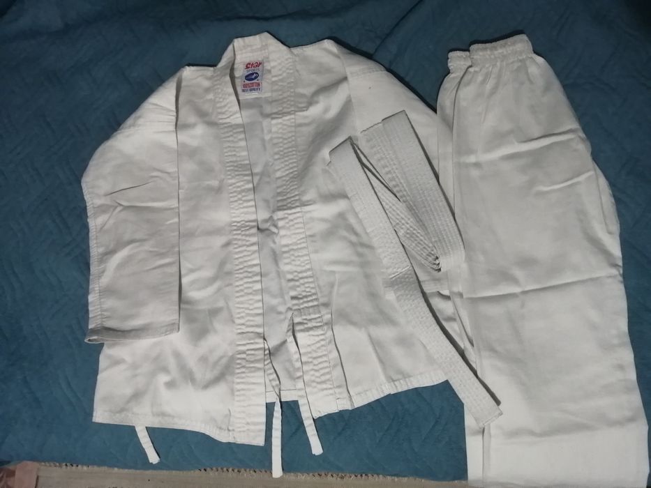 Кимоно для тэквондо и дзюдо