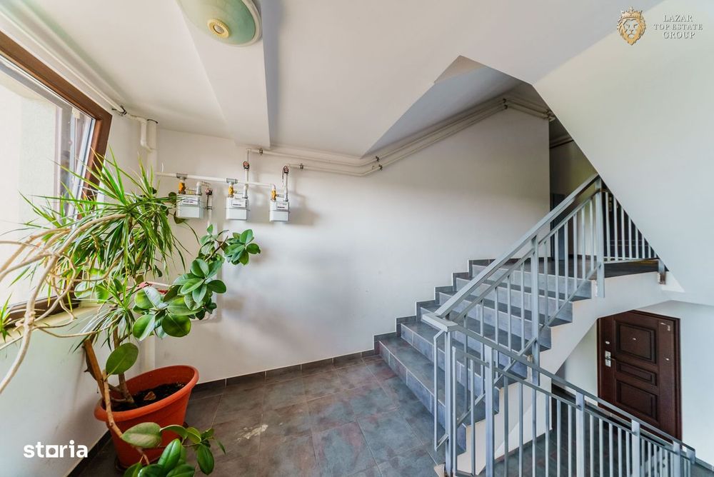 Apartament 3 camere de vânzare – Pârneava