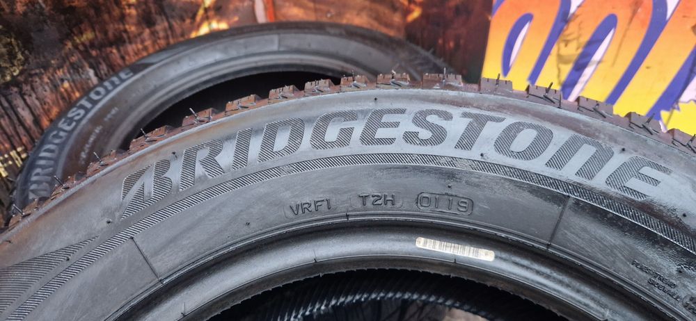 2 Anvelope ca noi  Bridgestone 215 60 R16 M+S