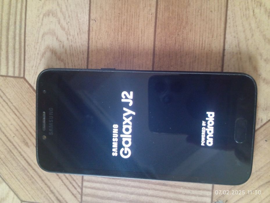 Самсунг J250F. Сотилади