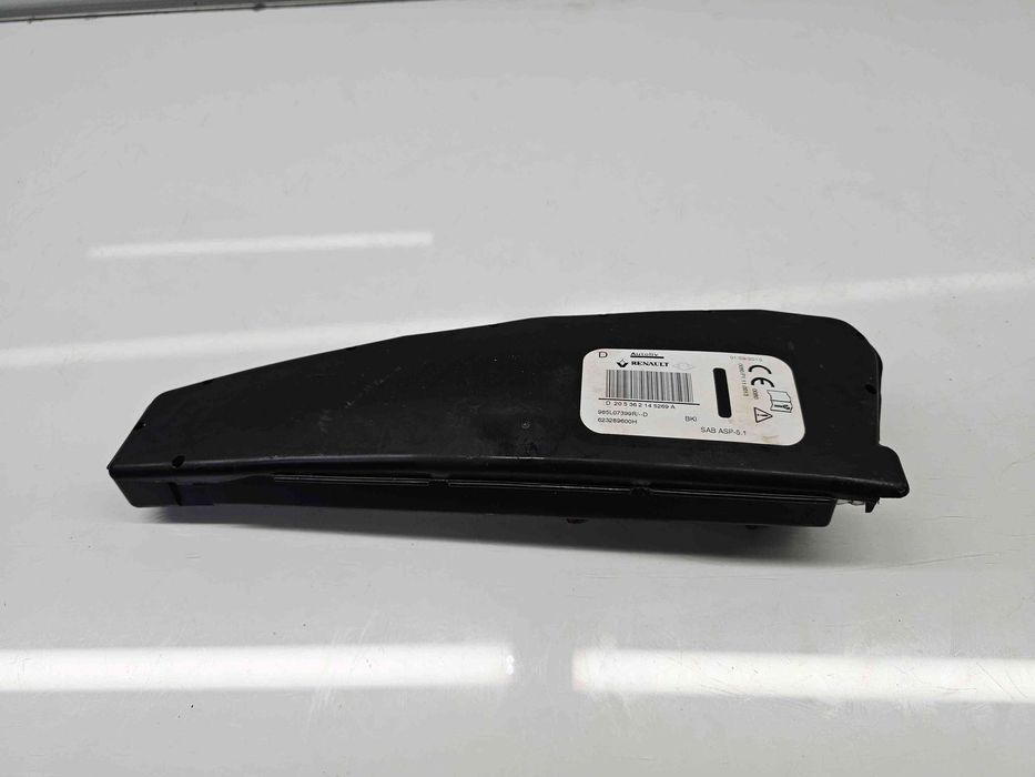Airbag lateral dreapta Renault Megane 3 [Fabr 2008-2015] Facelift 985