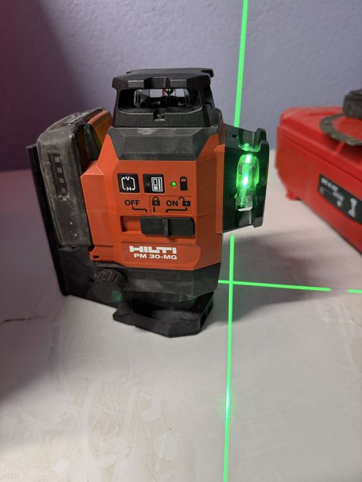 Laser Hilti PM 30