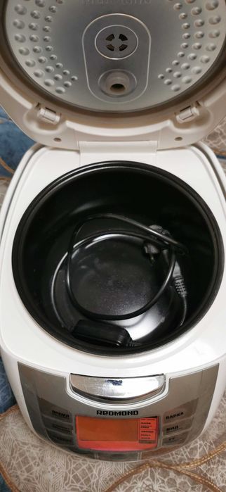 Продам мультиварку Redmond RMS-M70