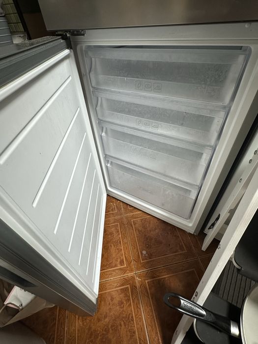 Холодильник haier