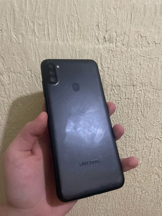Samsung a11 продаю