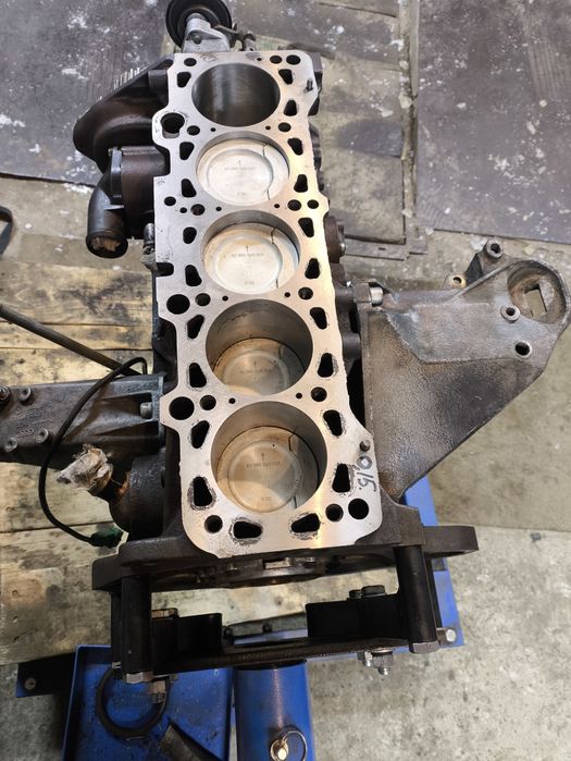 Двигатель Ауди 100 с4 AAR, 2.3