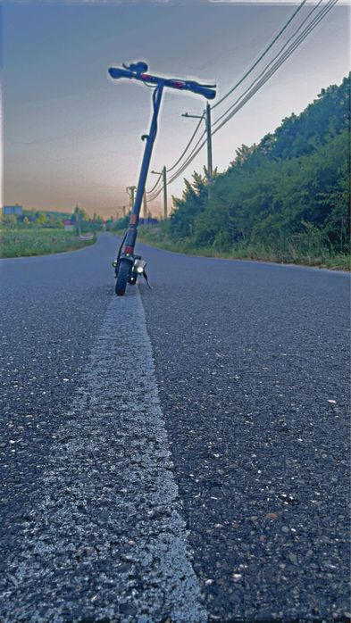 Vând trotineta electrica motus8.5 lite pro