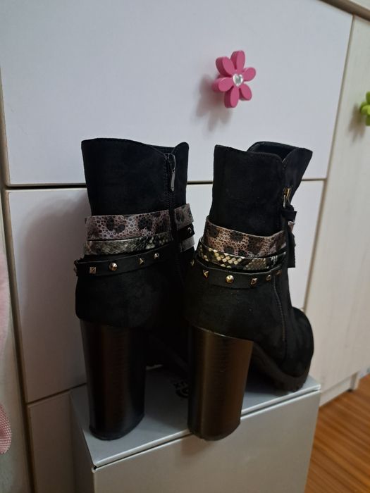 Дамски елегантни боти номер 39