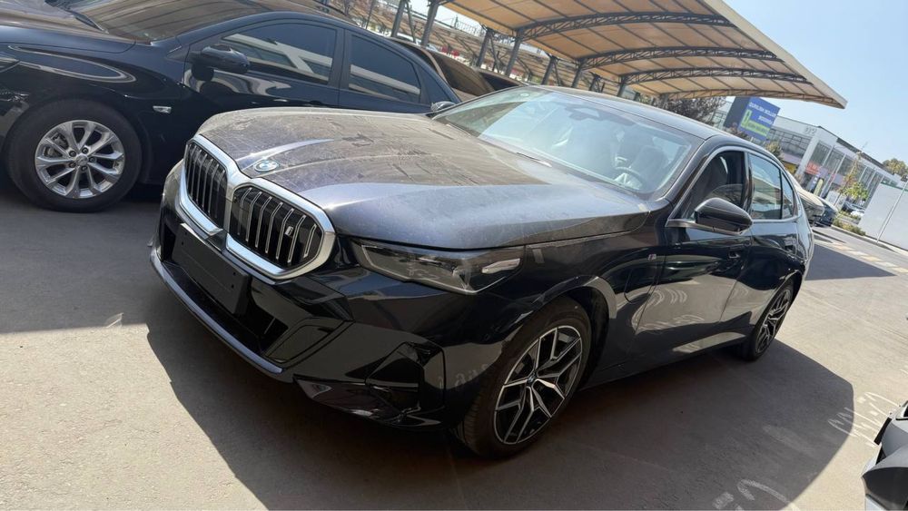BMW i5 40L 2025 yil M-Sport