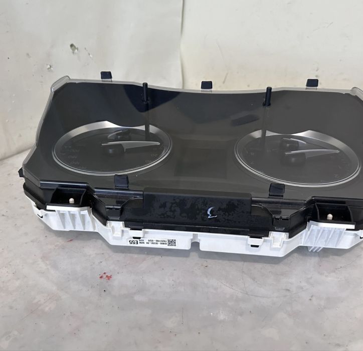 Toyota highlander 14-16 щиток панель приборов европеец