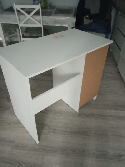 Продам стол для школьника