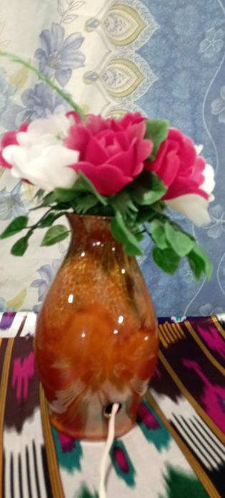 Светильник сотилади