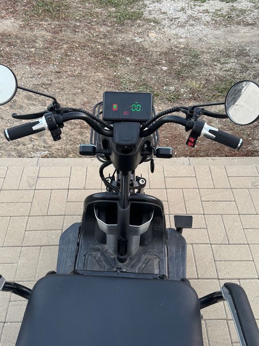 Tricicletă electrică