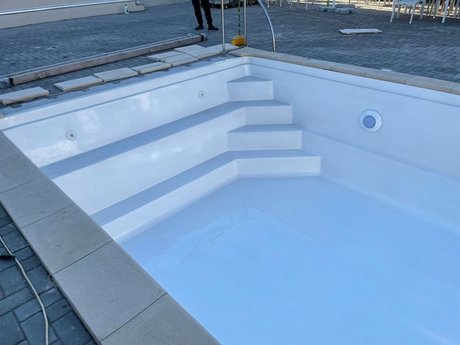 Montaj si Intretinere piscine beton fibra .Constructie piscine.