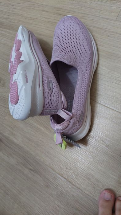 Скечерсы слипоны