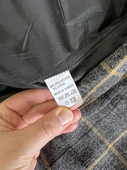 Костюм с юбкой