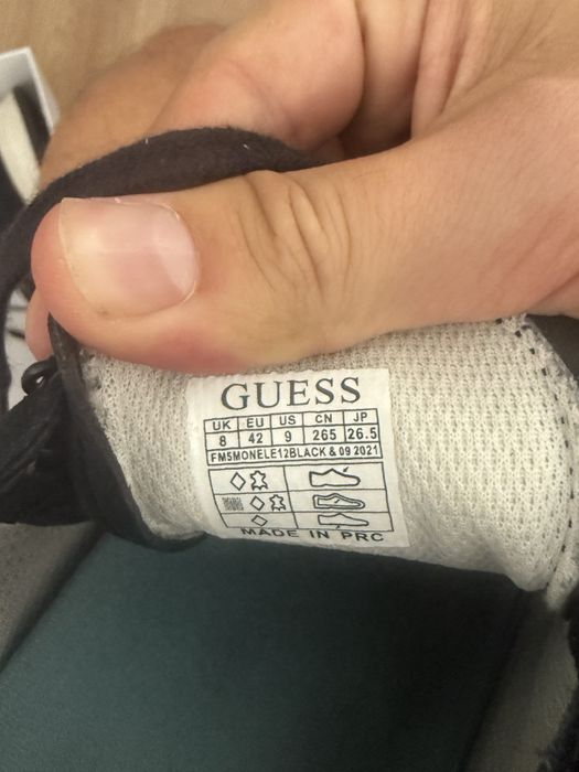 Мъжки обувки Guess