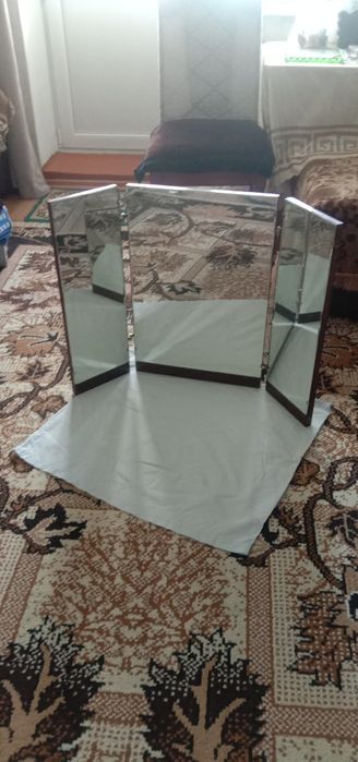 Продам зеркало трильяж