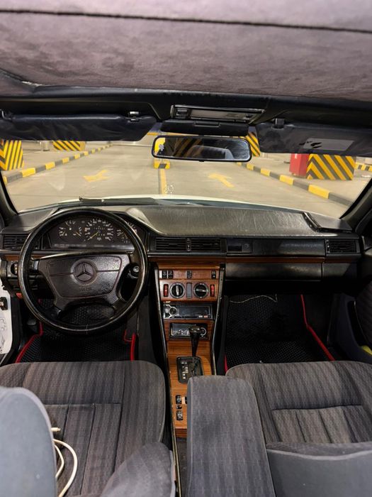 Продам Мерседес 124