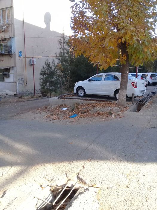 Продаю под Офис ,магазин,Нотариус свою 2х.ком.кв.На 1 этаже.Торцевая