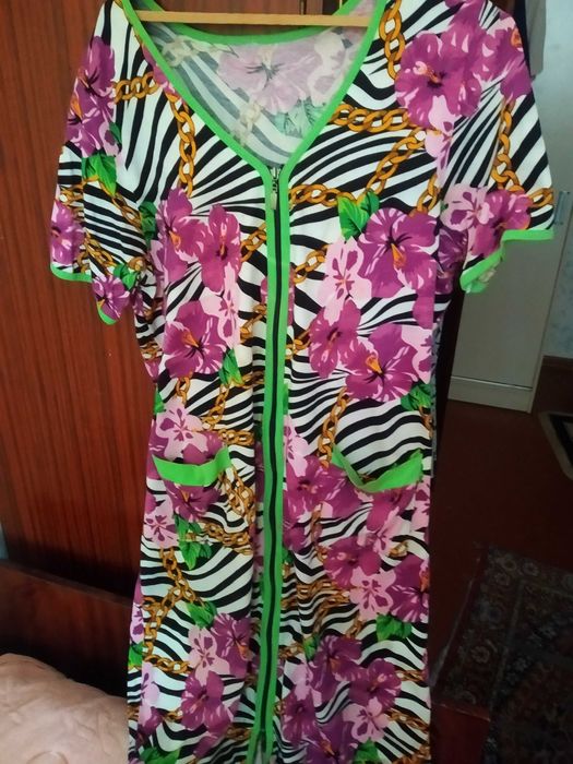 Халаты женские  52 54 56 размеров.