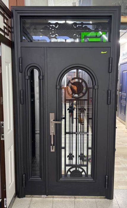 Temir eshiklar.Темир эшиклар.