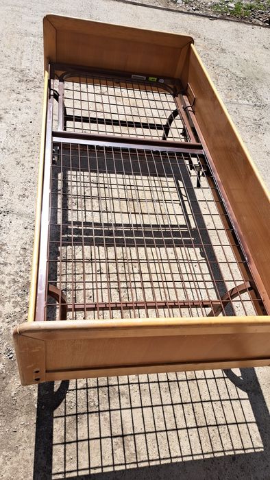 Pat metalic rezistent