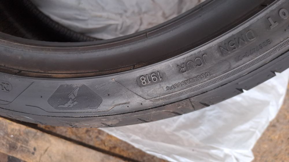 1бр. Нова 225/40/18 Goodyear