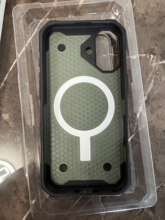 UAG калъф за iPhone 16 – оригинален, удароустойчив