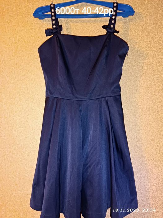 Платья новые нарядные