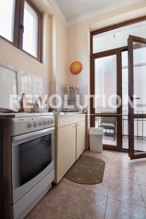 Дава се под наем Тристаен апартамент в София, Център - 106 кв.м за 750 € - Снимка #7