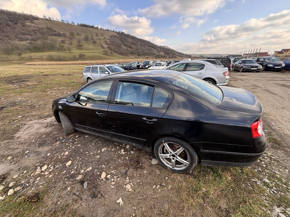 Dezmembrez Volkswagen Passat B6 2.0 TDI Cod Motor BMP  BKC