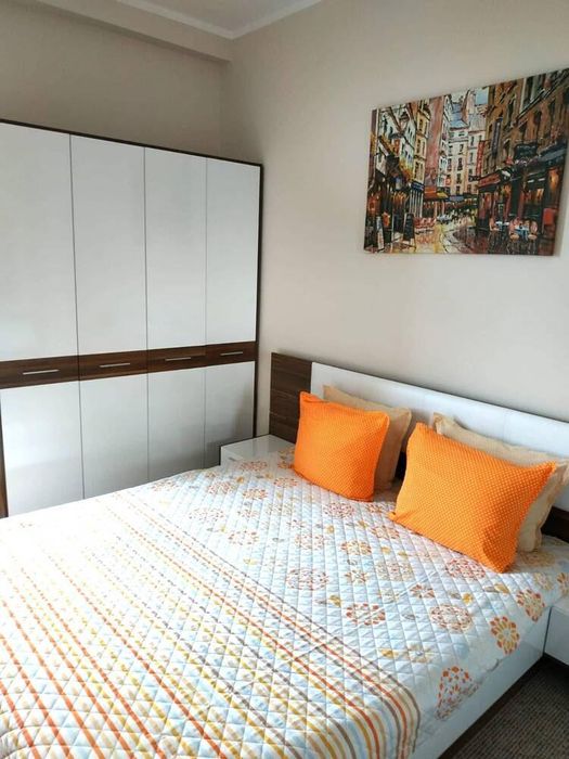 Дава се под наем Двустаен апартамент в Бургас, Зорница - 70 кв.м за 846.6 € - Снимка #2