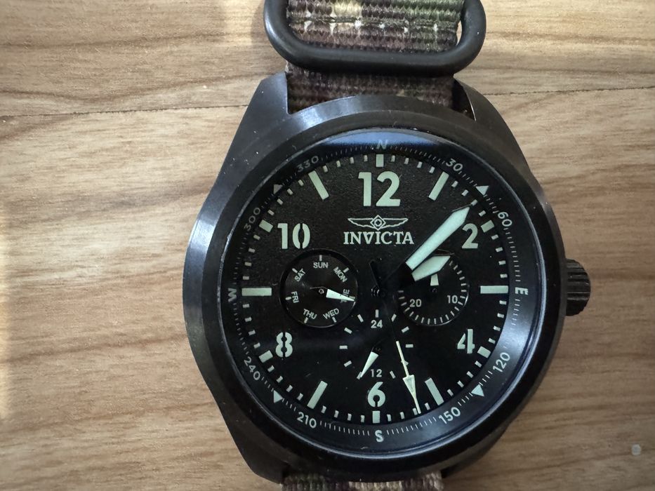 Часовник Invicta