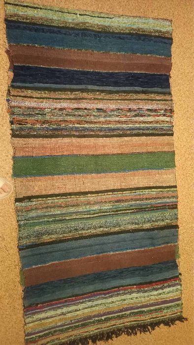 Продавам домашно ръчно тъкани черги!