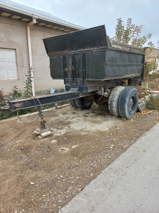 Прицеп сотилади .