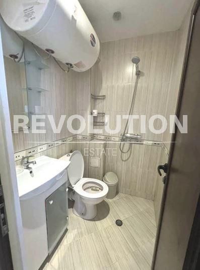 Дава се под наем Двустаен апартамент в Варна, Колхозен пазар - 60 кв.м за 380 € - Снимка #4