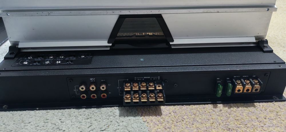 Amplificator Auto Alpine MRV-F450