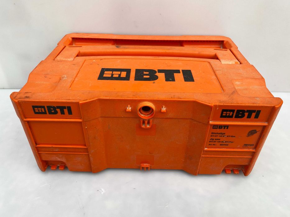 BTI ST135BE - Професионален прободен трион 720W