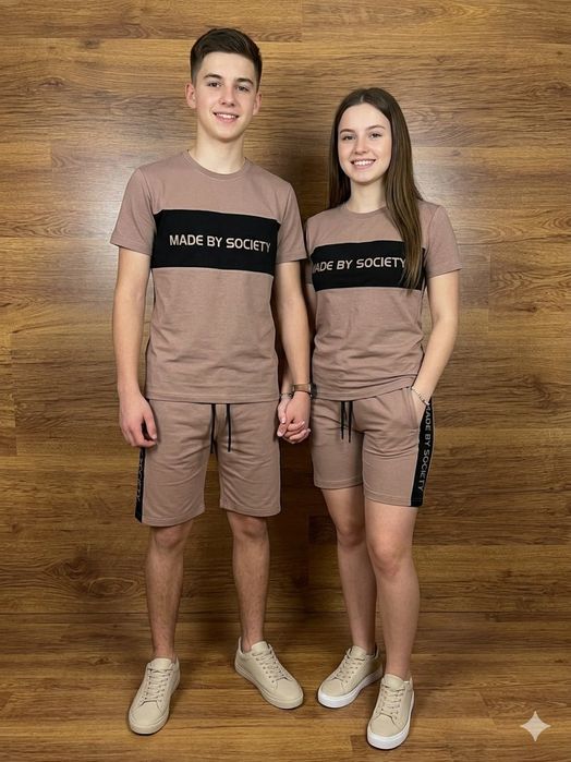Compleu unisex mai multe modele în privat și mărimile
