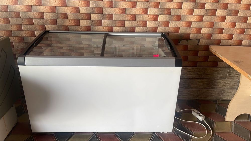 Продам холодильник