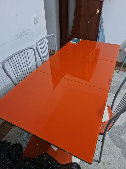 Стол Б/У, в комплекте 6 стульев