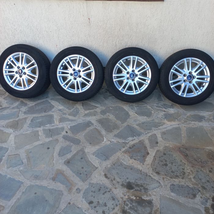 Roti vara ford focus/215/55 R16/Anvelope Barum 2020 Et50