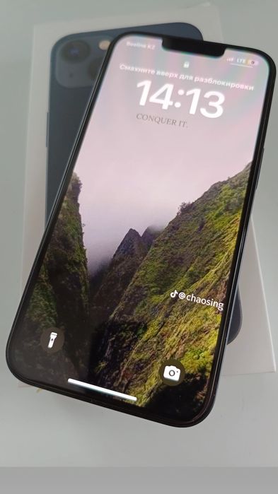 Продам новый айфон 13