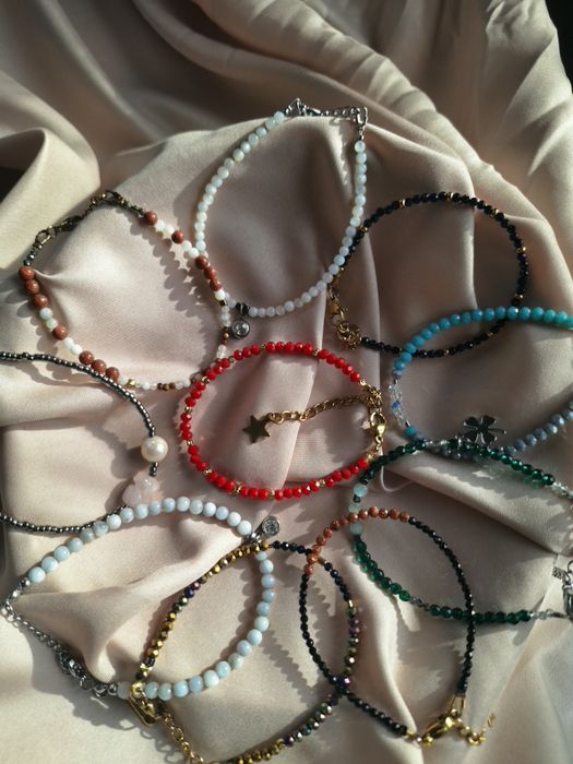 Колиета и гривни от естествени камъни  по поръчка